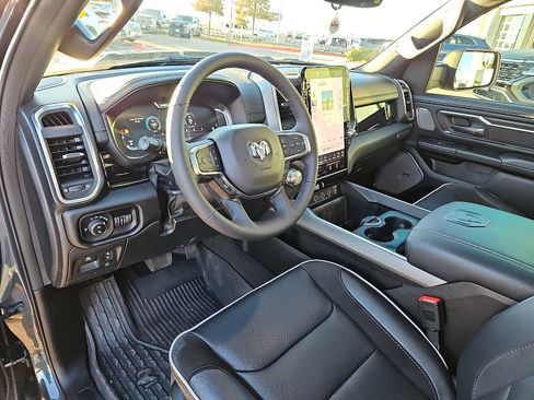 Used 2025 RAM 1500 Laramie w/ Night Edition image 10