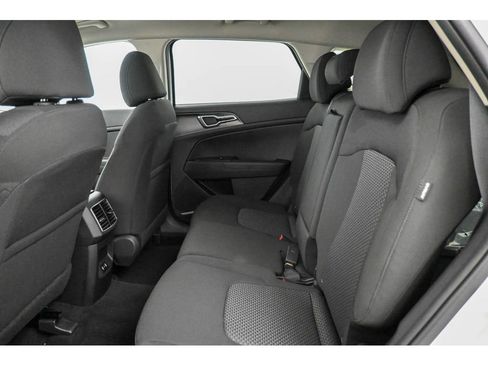 New 2026 Kia Sportage LX image 12