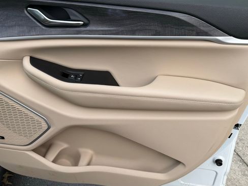 Used 2022 Jeep Grand Cherokee Limited 4xe w/ Luxury Tech Group II image 9