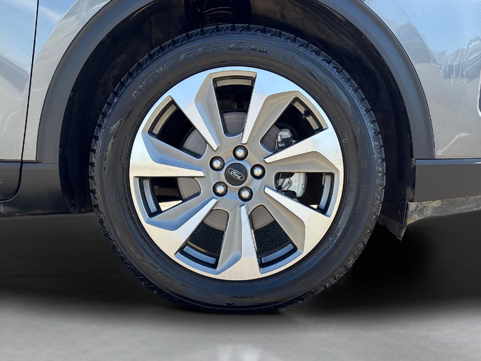 Used 2025 Ford Escape Platinum AWD/4WD image 12