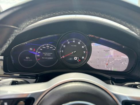 Used 2019 Porsche Cayenne AWD/4WD image 19