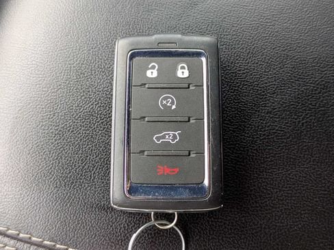 Used 2025 Jeep Grand Cherokee Altitude AWD/4WD image 29