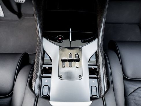 Used 2023 Ferrari Purosangue AWD/4WD image 38
