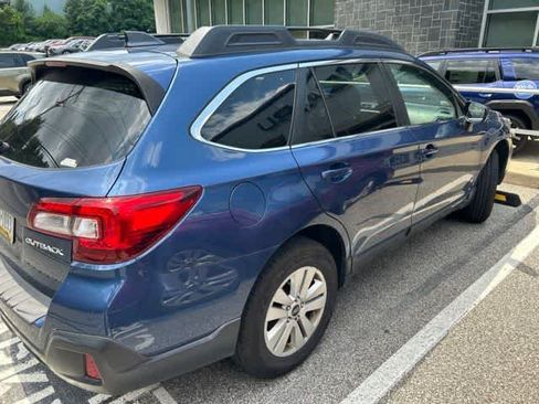 Used 2019 Subaru Outback 2.5i Premium AWD/4WD image 8