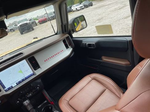 Used 2024 Ford Bronco Heritage Edition AWD/4WD image 22