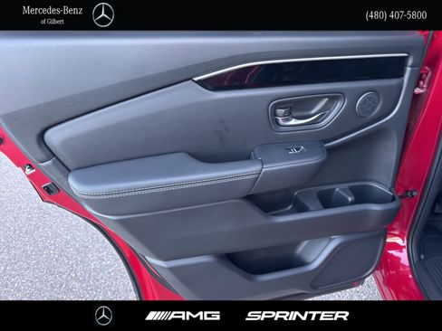 Used 2023 Honda Pilot Touring image 21