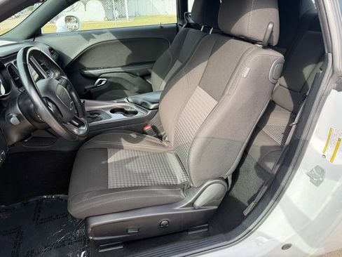 Used 2023 Dodge Challenger SXT image 11
