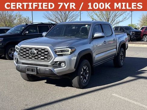 Used 2022 Toyota Tacoma TRD Off-Road w/ Technology Package image 5