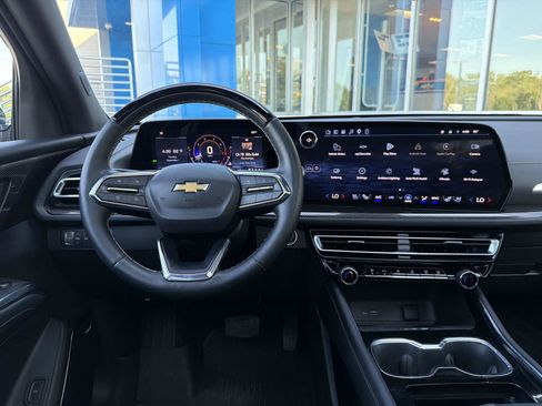 Used 2026 Chevrolet Traverse High Country w/ LPO, Floor Liner Package AWD/4WD image 19