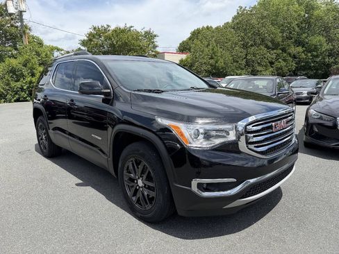 Used 2018 GMC Acadia SLT FWD image 3