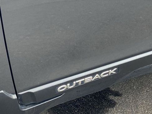 Used 2018 Subaru Outback 2.5i Premium image 28