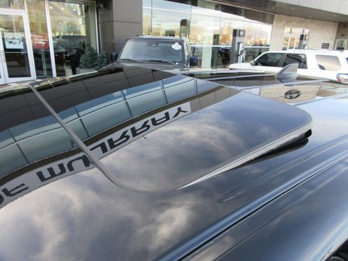 Used 2022 Nissan Frontier PRO-4X w/ Pro-4X Premium Package image 19