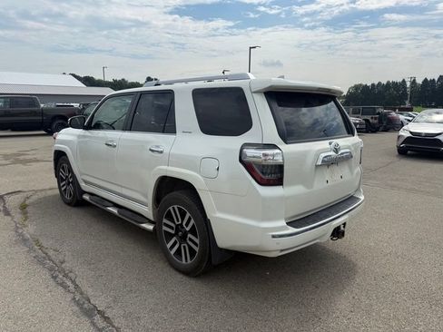 Used 2022 Toyota 4Runner Limited AWD/4WD image 17