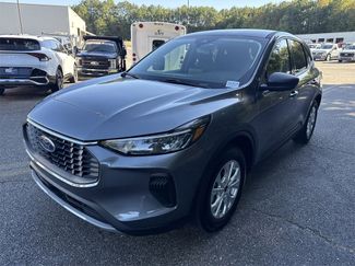 Used 2025 Ford Escape Active video 3