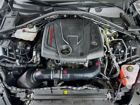 Used 2021 Alfa Romeo Giulia Ti Sport image 31