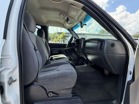 Used 2007 Chevrolet Silverado 3500 LT w/ Onstar Plus Package RWD image 19