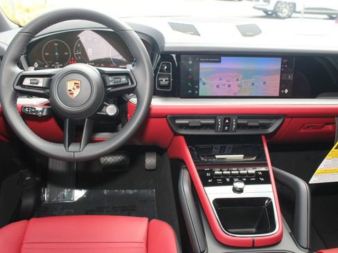 New 2026 Porsche Cayenne AWD/4WD image 6