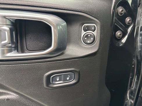 Used 2023 Jeep Wrangler Unlimited w/ Cold Weather Group AWD/4WD image 18