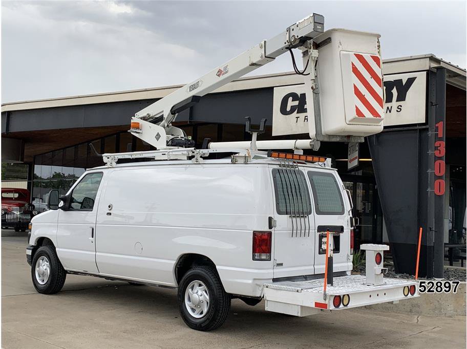 Used 2014 Ford E-350 and Econoline 350 Super Duty RWD image 9