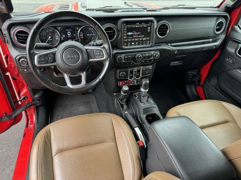 Used 2022 Jeep Wrangler Unlimited Rubicon 4xe w/ Cold Weather Group image 6