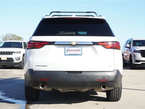 Used 2023 Chevrolet Traverse LT image 8