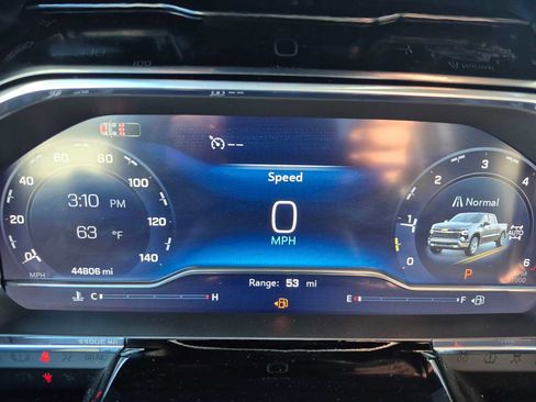 Used 2024 Chevrolet Silverado 1500 RST w/ Convenience Package II image 37