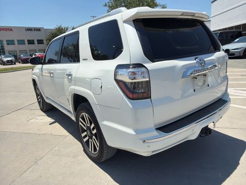 Used 2018 Toyota 4Runner Limited RWD image 2