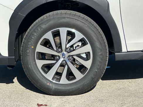 New 2025 Subaru Outback Premium image 30