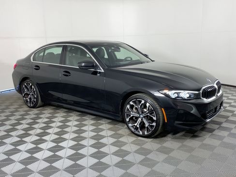 Certified 2025 BMW 330i Sedan image 6