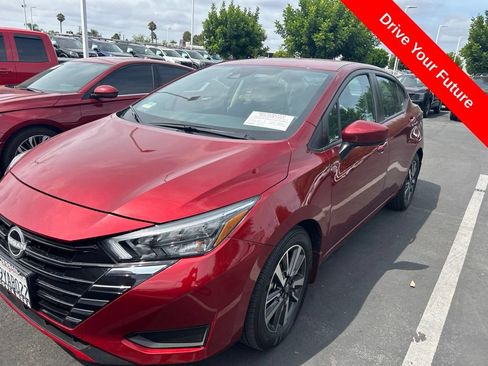Used 2025 Nissan Versa SV w/ Trunk Package FWD image 2