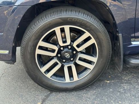 Used 2017 Toyota 4Runner Limited image 9