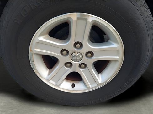 Used 2011 Dodge Dakota Big Horn image 14