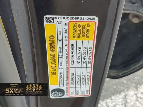 Used 2024 GMC Sierra 1500 SLT image 48