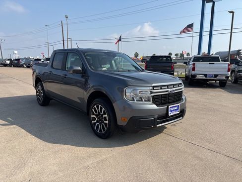 Used 2023 Ford Maverick Lariat w/ Lariat Luxury Package image 9