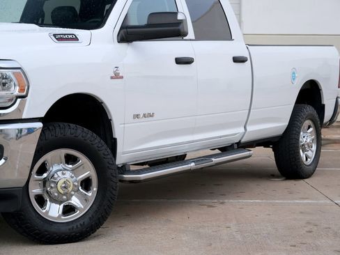 Used 2022 RAM 2500 Tradesman w/ Chrome Appearance Group AWD/4WD image 22