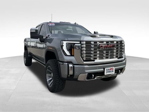 Used 2024 GMC Sierra 2500 Denali w/ Denali Reserve Package image 4