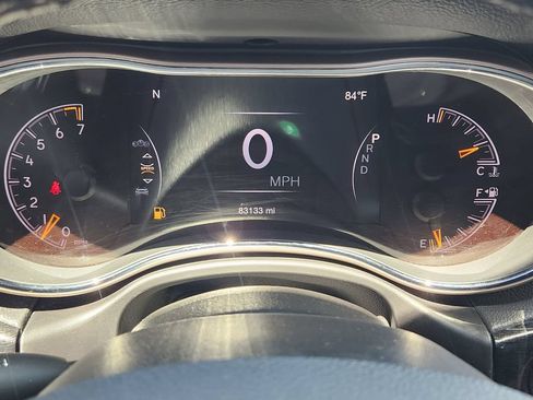 Used 2016 Jeep Grand Cherokee Limited 75th Anniversary RWD image 15