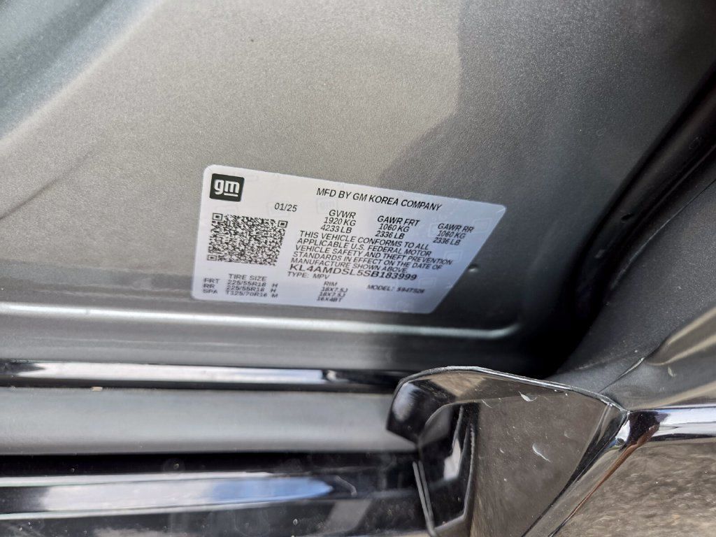 Used 2025 Buick Encore GX Sport Touring w/ Comfort Package FWD image 32