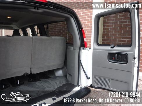 Used 2019 Chevrolet Express 2500 LT w/ LT Preferred Equipment Group image 28