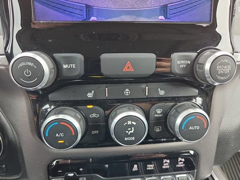 Used 2019 RAM 1500 Big Horn AWD/4WD image 47