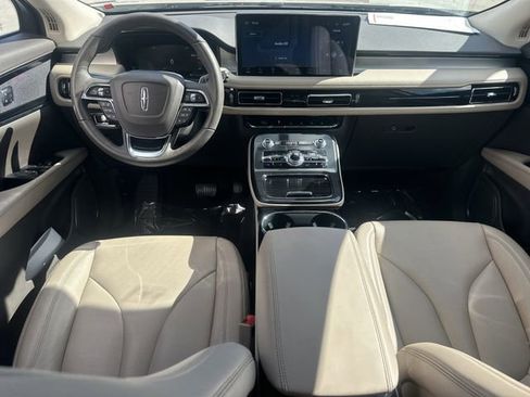 Certified 2023 Lincoln Nautilus FWD w/ Premium Package image 18