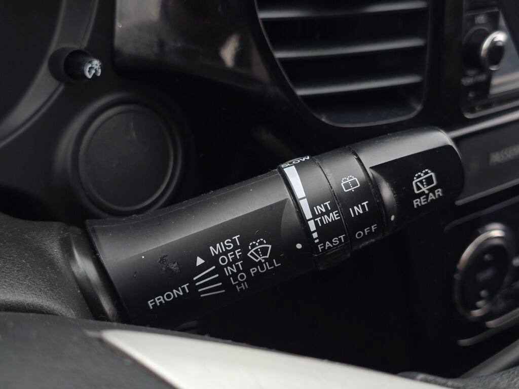 Used 2018 Mitsubishi Outlander ES FWD image 26