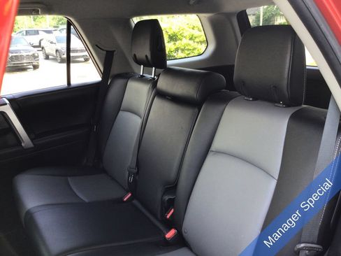 Used 2021 Toyota 4Runner SR5 Premium AWD/4WD image 33