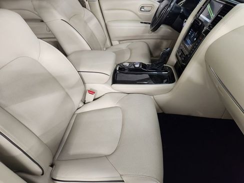 Used 2020 INFINITI QX80 Luxe w/ Proassist Package RWD image 3