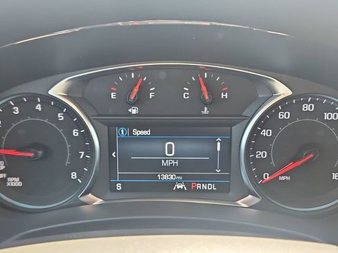 Used 2024 Chevrolet Equinox RS FWD image 16