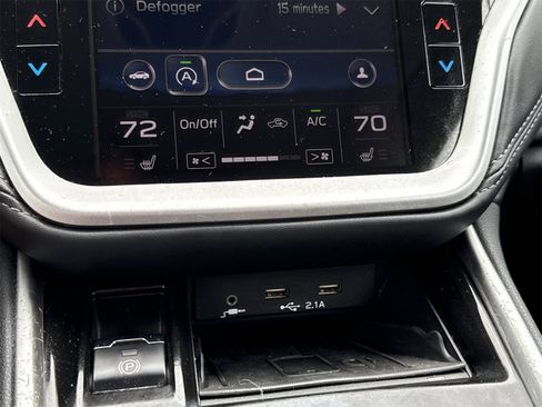 Used 2020 Subaru Outback Limited image 29