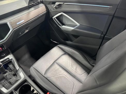 Certified 2021 Audi Q3 2.0T Premium Plus w/ Premium Plus Package AWD/4WD image 17