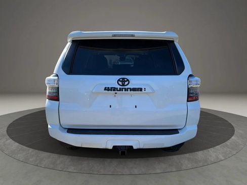 Used 2022 Toyota 4Runner SR5 AWD/4WD image 6