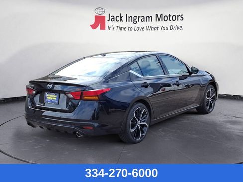 New 2025 Nissan Altima 2.5 SR w/ SR Premium Package image 5