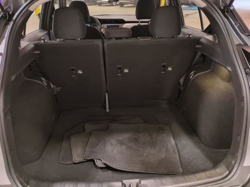 Used 2020 Nissan Kicks SV image 14